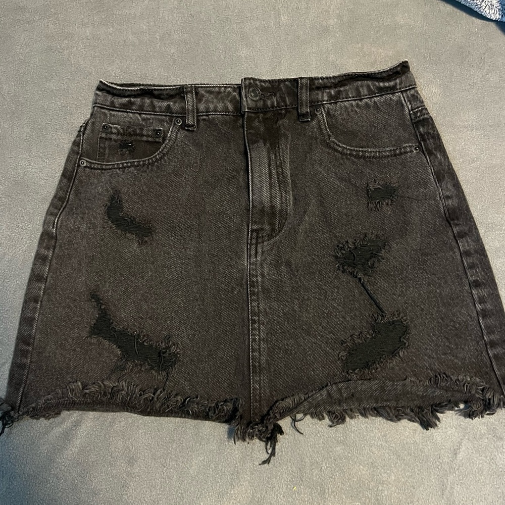 Forever 21 Black Distressed Mini Skirt